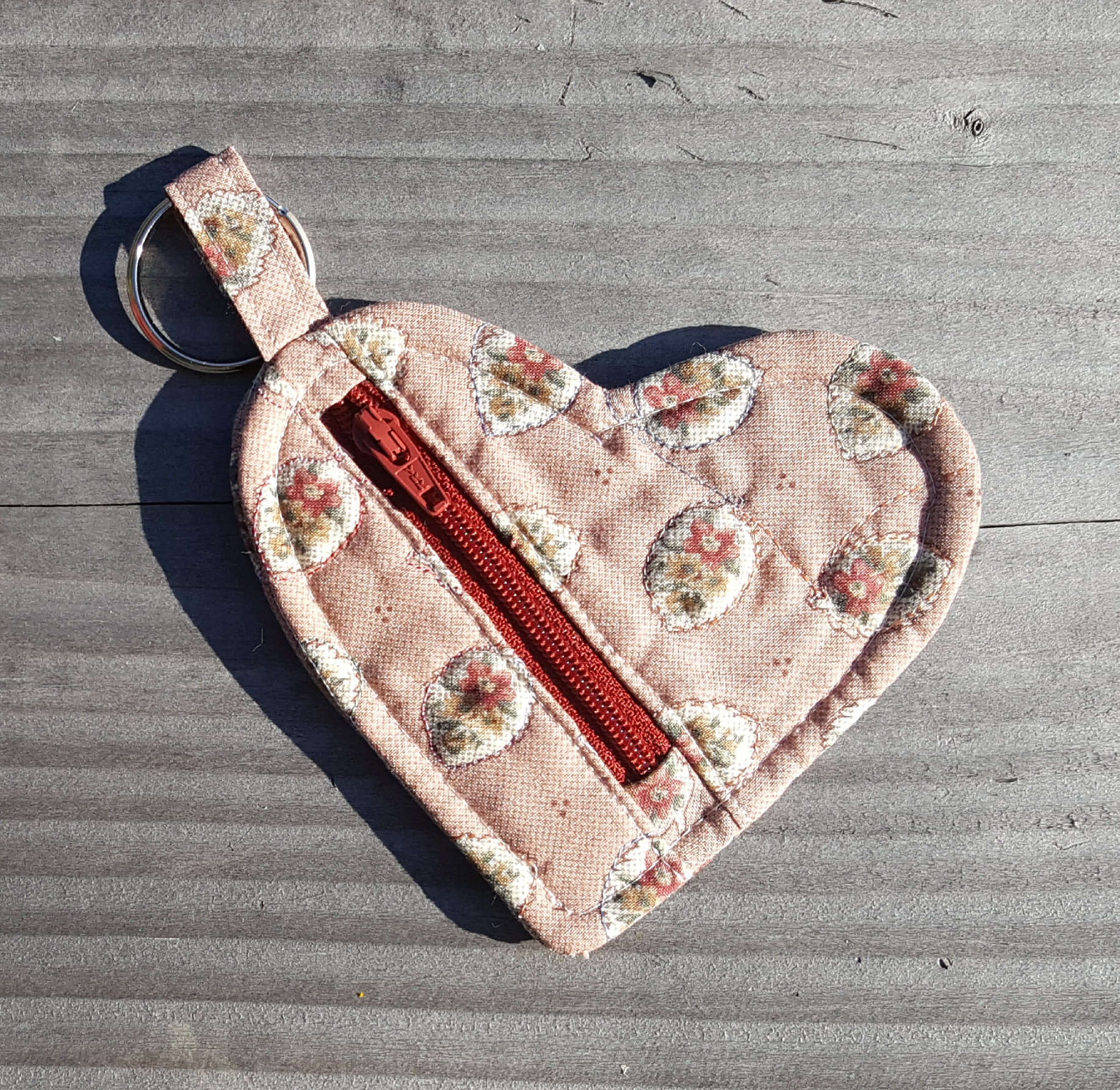 Heart-shaped Zippered Keychain Purse | Maine Quilt Company